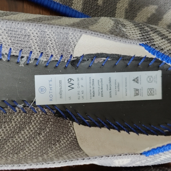 Rothy's Point, Gray Zebra, SZ 9 - Picture 11 of 12